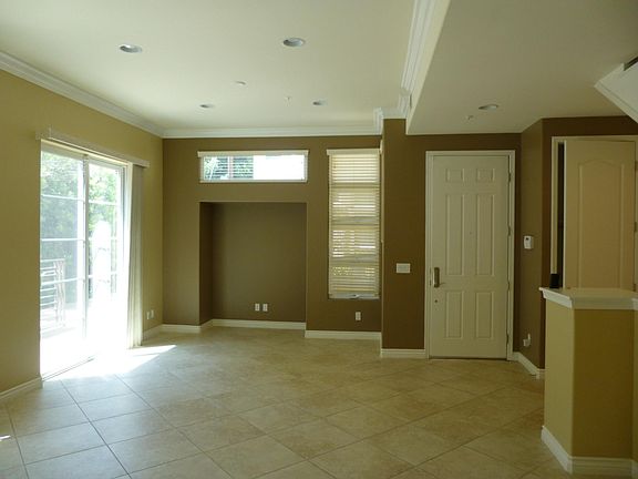5th image of 14424 Dickens St APT 6