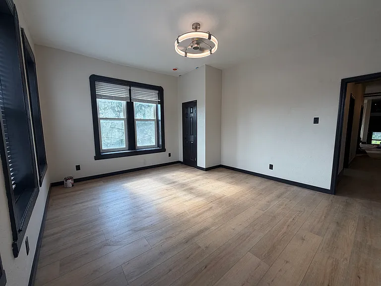 2734 Lafayette Ave #2 — Photo 13