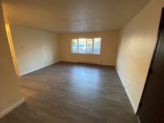 3rd image of 8412 Delridge Way SW APT 4