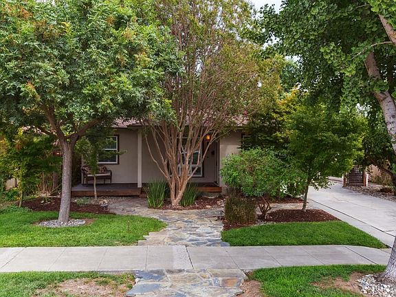 3rd image of 1830 Bird Ave