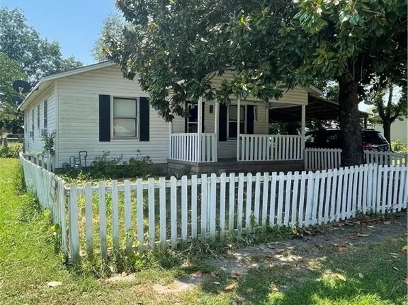 204 SE Oak St, Red Oak, OK 74563