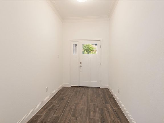 5th image of 107 Harwood Dr Unit C-13