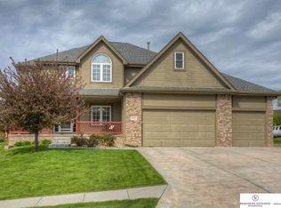 6152 Van Buren Dr, Omaha, NE 68135