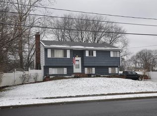 39 Whitewood Pl, Old Bridge, NJ 08857