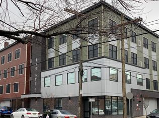 195 Avenue E, Bayonne, NJ 07002