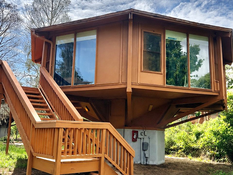 1st image of 2934 Marion Way