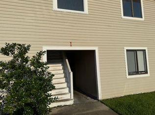 201 Shipman Rd APT I36, Havelock, NC 28532