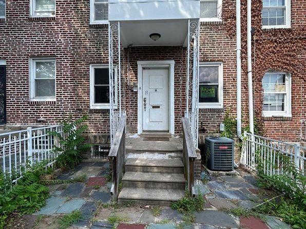 1935 W Chew St