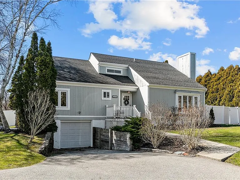 391 Valley Rd — Photo 1