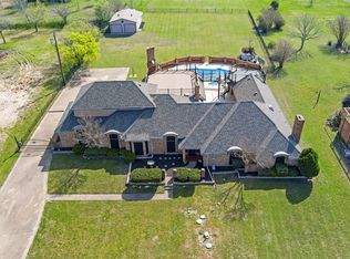 1614 S Houston School Rd, Lancaster, TX 75146