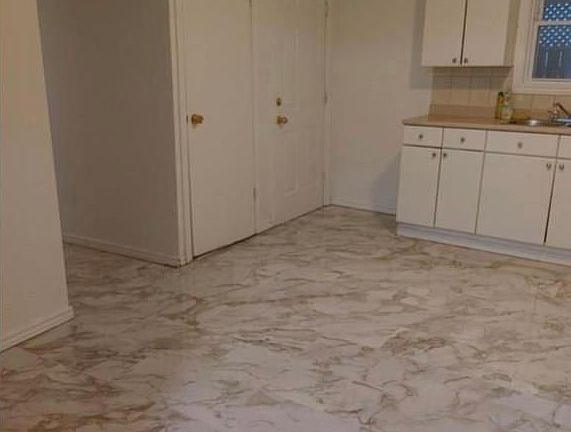 5th image of 375 Tuscarora St