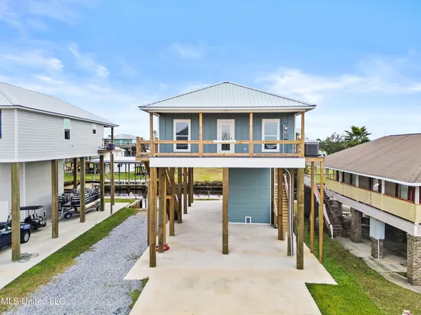 4062 Devon St, Bay Saint Louis, MS 39520