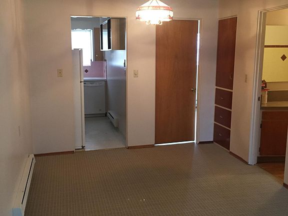 4th image of 3213 Wetmore Ave APT 2