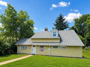 9338 Annapolis Rd, Philadelphia, PA 19114