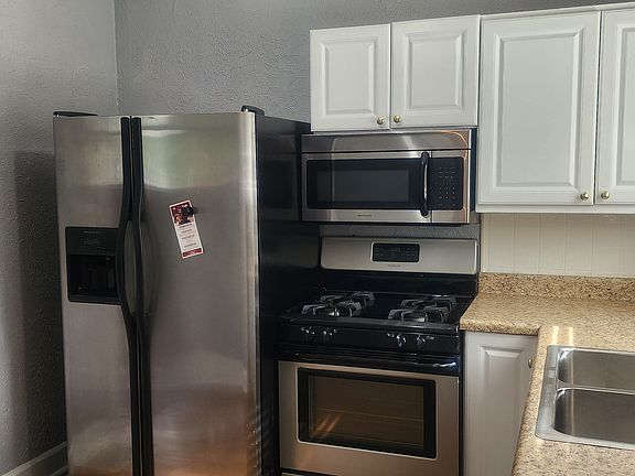 3rd image of 4722-24 N Guilford Ave #4724