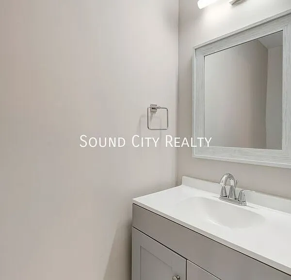 602 Alison Ct — Photo 6
