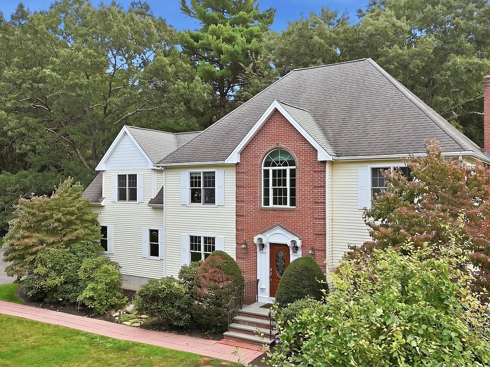 1st image of 24 Goodnow Ln