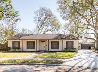 11406 Sagehurst Ln, Houston, TX 77089