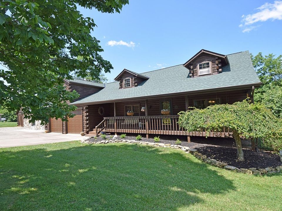 1st image of 21865 Greenwood Dr