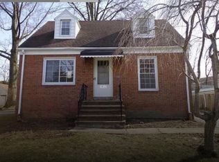 3932 Navahoe Rd, Cleveland Heights, OH 44121