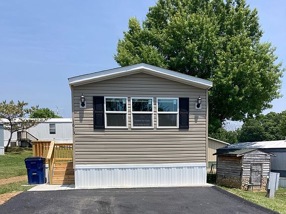 2nd image of 1613 Steller Ln