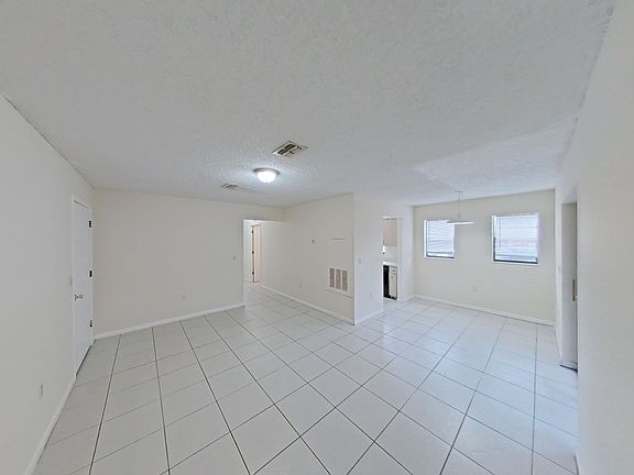 4th image of 10352-10358 Hemlock St #10356