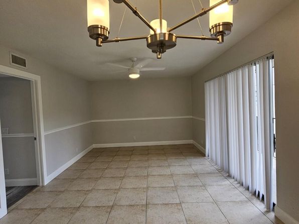 1421 Windorah Way APT E