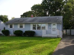 33 Shelburne Dr, Ewing, NJ 08638