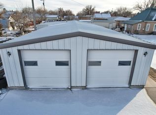 304 Grant St, Quinter, KS 67752