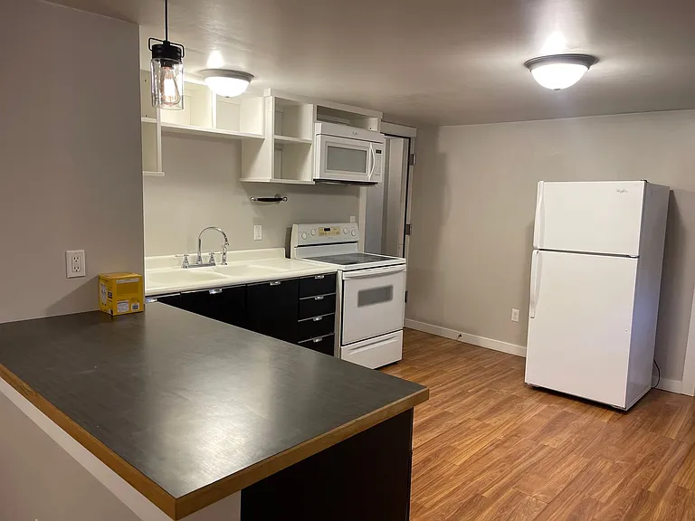 718 S 7th Ave — Photo 11