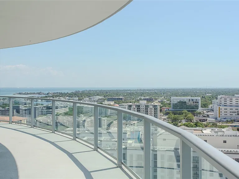 400 Central Ave #2001 — Photo 3