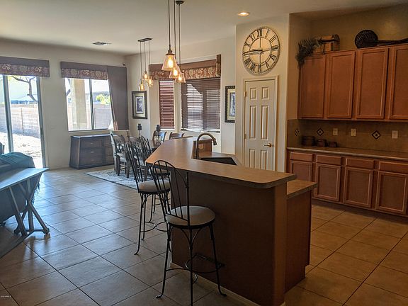 4th image of 208 E Calle Vivaz