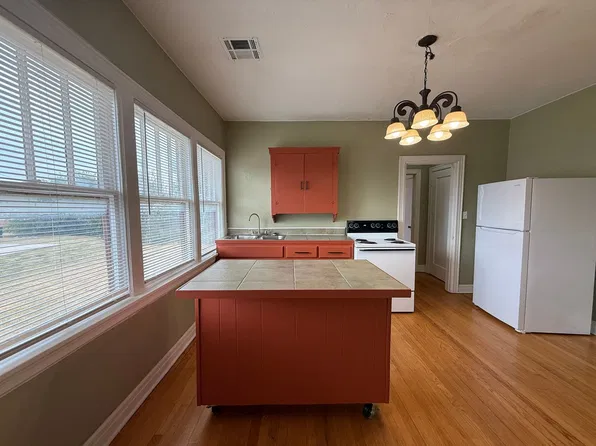 Renovated 4-plex in Paseo with modern 1-bed units and historic charm, 2417 N Robinson Ave APT 3, Oklahoma City, OK 73103