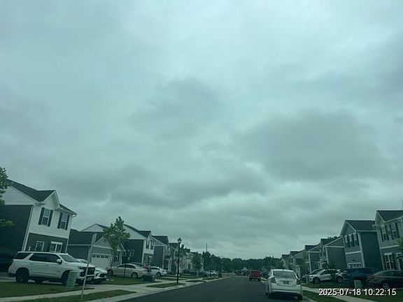 Exterior Neighborhood (street photo)