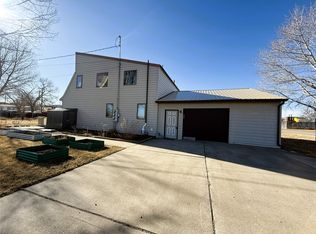 237 5th Ave NE, Cut Bank, MT 59427