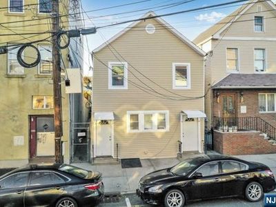 402 N 3rd Street, East Newark, NJ, 07029