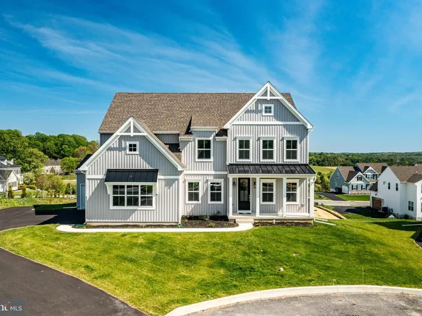 925 Marina Ct, West Chester, PA 19382