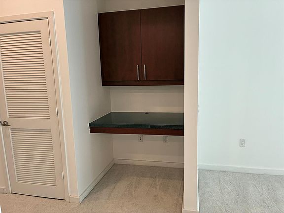 5th image of 300 S Australian Ave Unit 1401