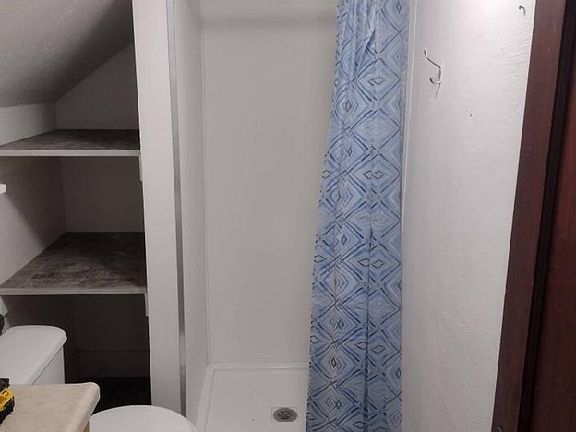3rd image of 5 E Kansas City St APT 2