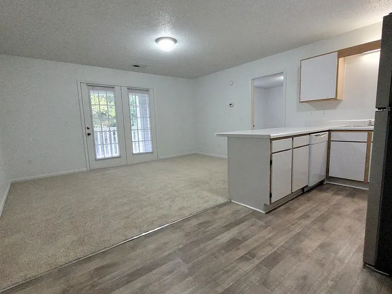 Arlington Apartments — Photo 86