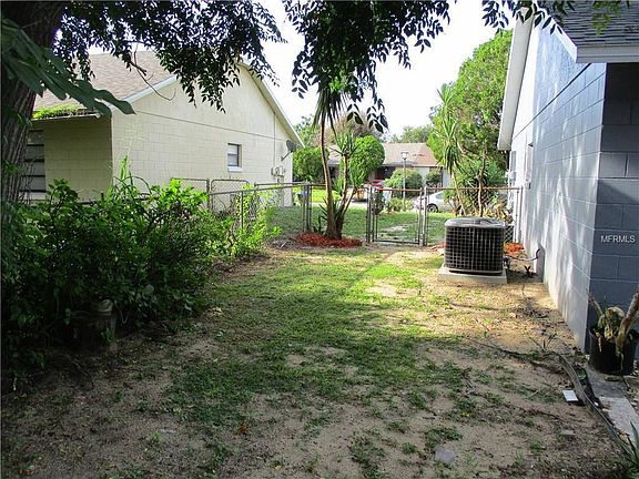 3rd image of 203 Garden Cove Ct