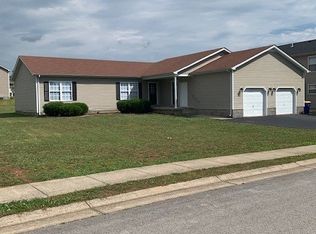 378 Kenlee Cir, Bowling Green, KY 42101