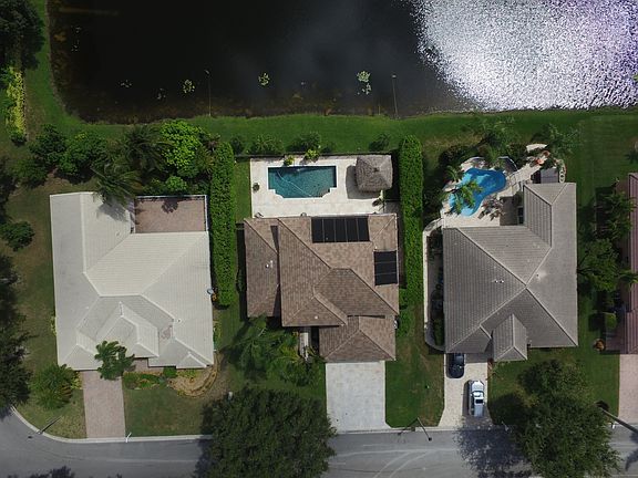 3rd image of 5724 NW 50th St