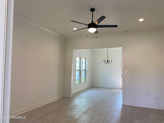 2nd image of 107 Tenor St