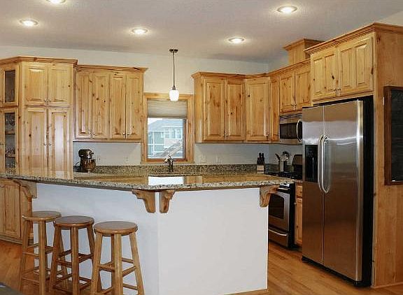 5th image of 780 Indigo Ln