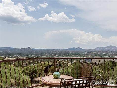 Views over Prescott