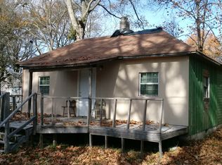 717 Main St, Earle, AR 72331