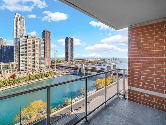 3rd image of 420 E Waterside Dr Unit 1109