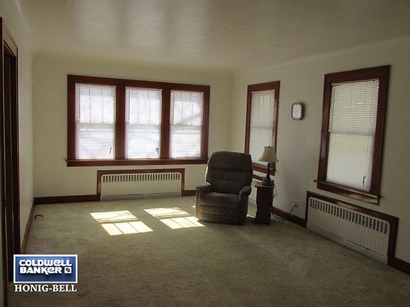 2nd image of 1511 S Vermillion St