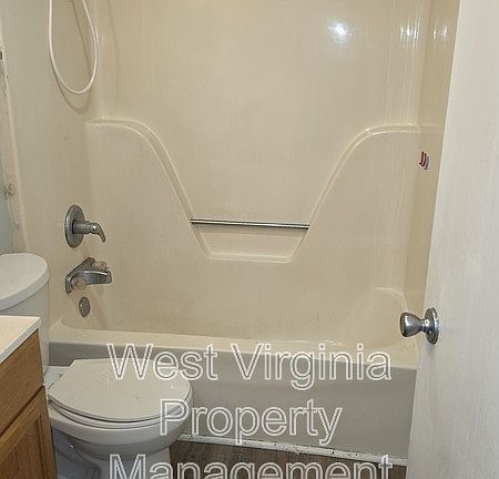 4th image of 200 Main St #102